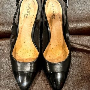 Clarks Ileana Poppy slingback with shiny patent toe